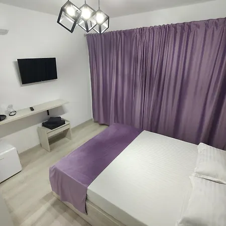 Bed & Breakfast Bedaleyl Lux Arena Pitesti *